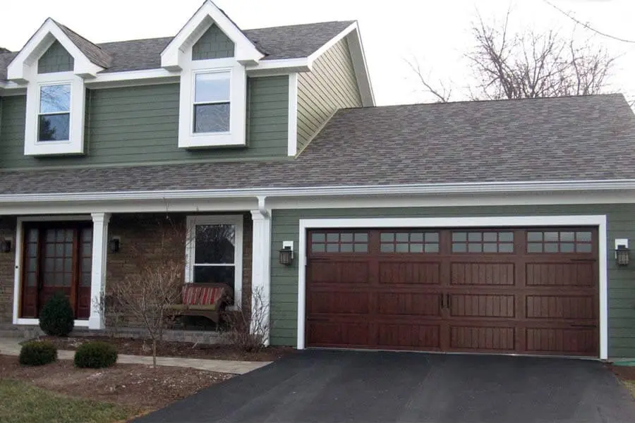 Siding and Eavestrough Repair Burlington photo 1